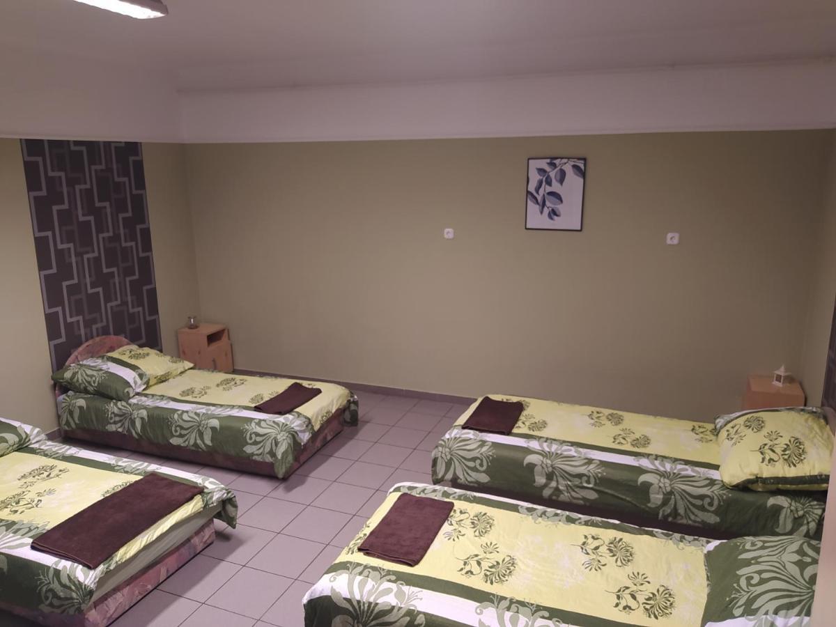 Pingpong Apartman 숄트버드케르트 외부 사진